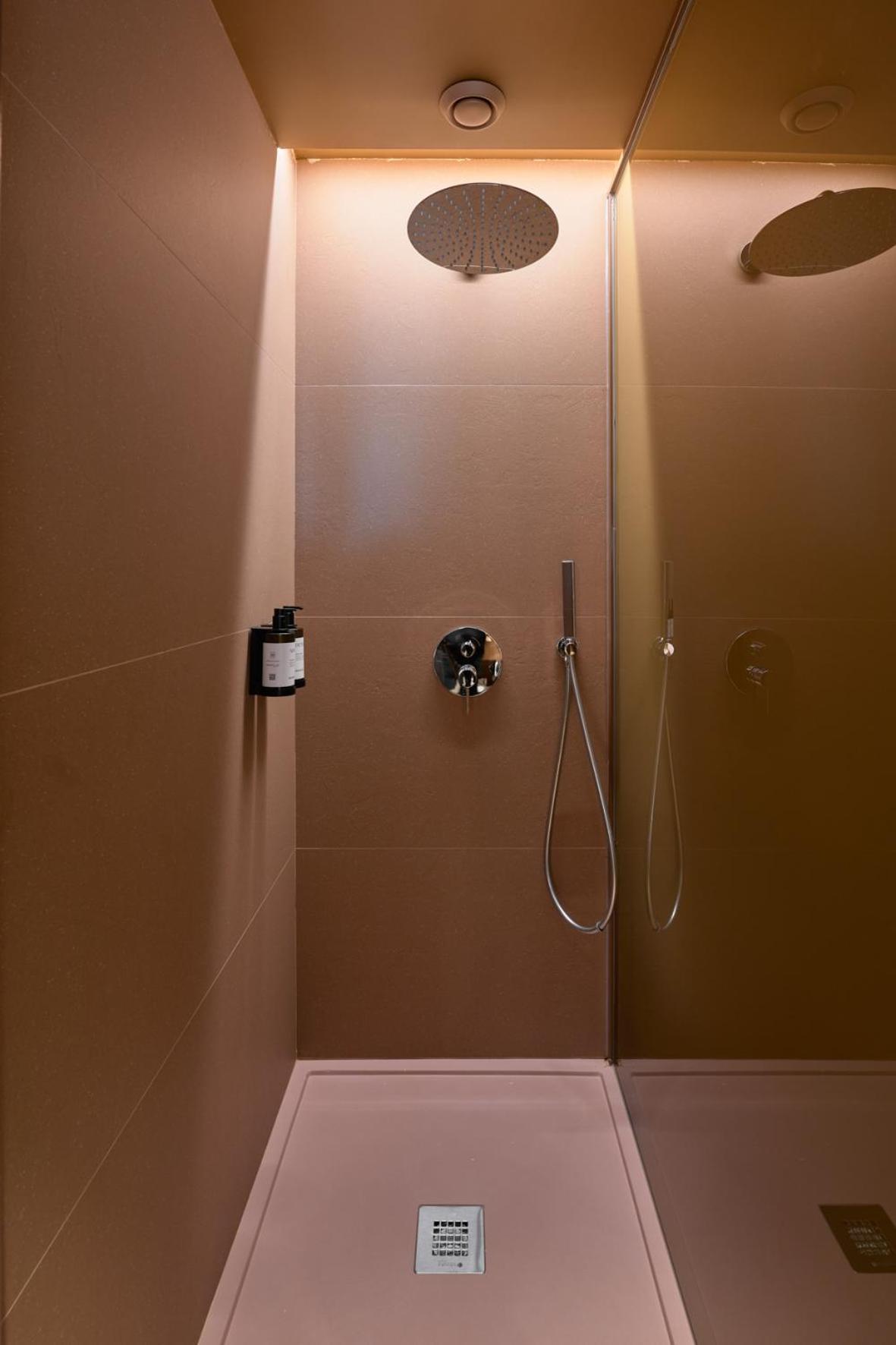 Double or Twin Room with Sea View
