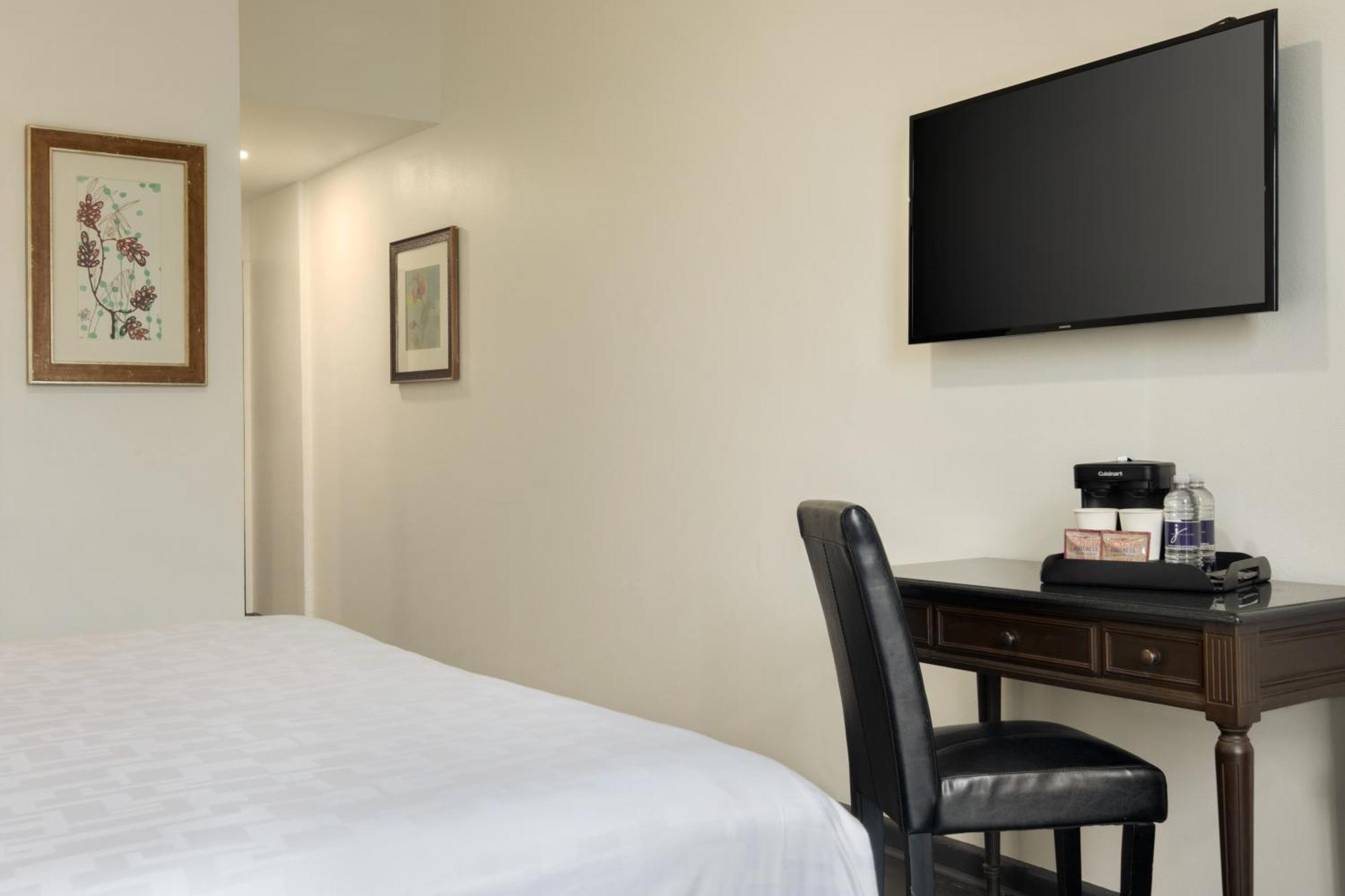 King Room Balcony,1639550633:JPEG