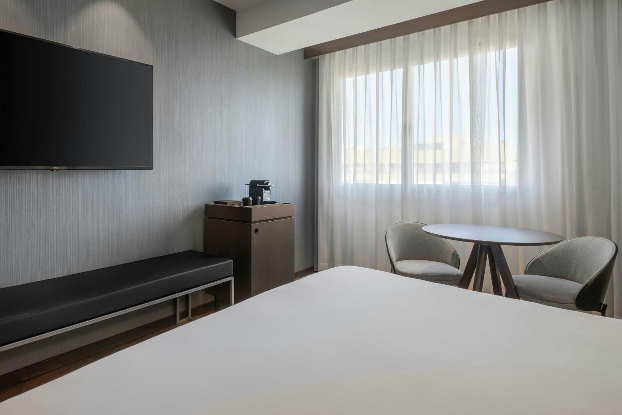 Standard Plus King, Guest room, 1 King