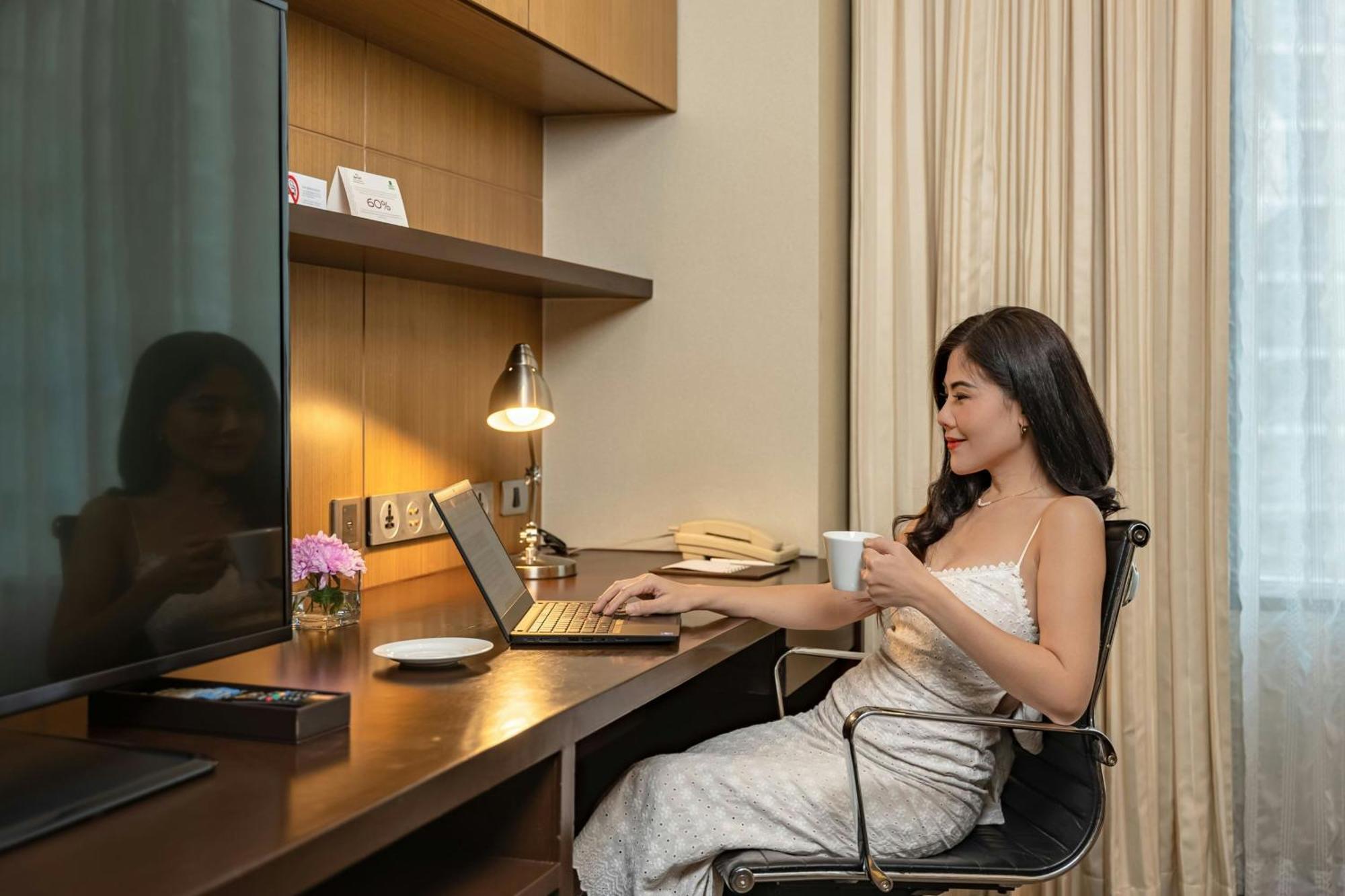 One-Bedroom Executive Suite, with Bathtub,1643762187:JPEG