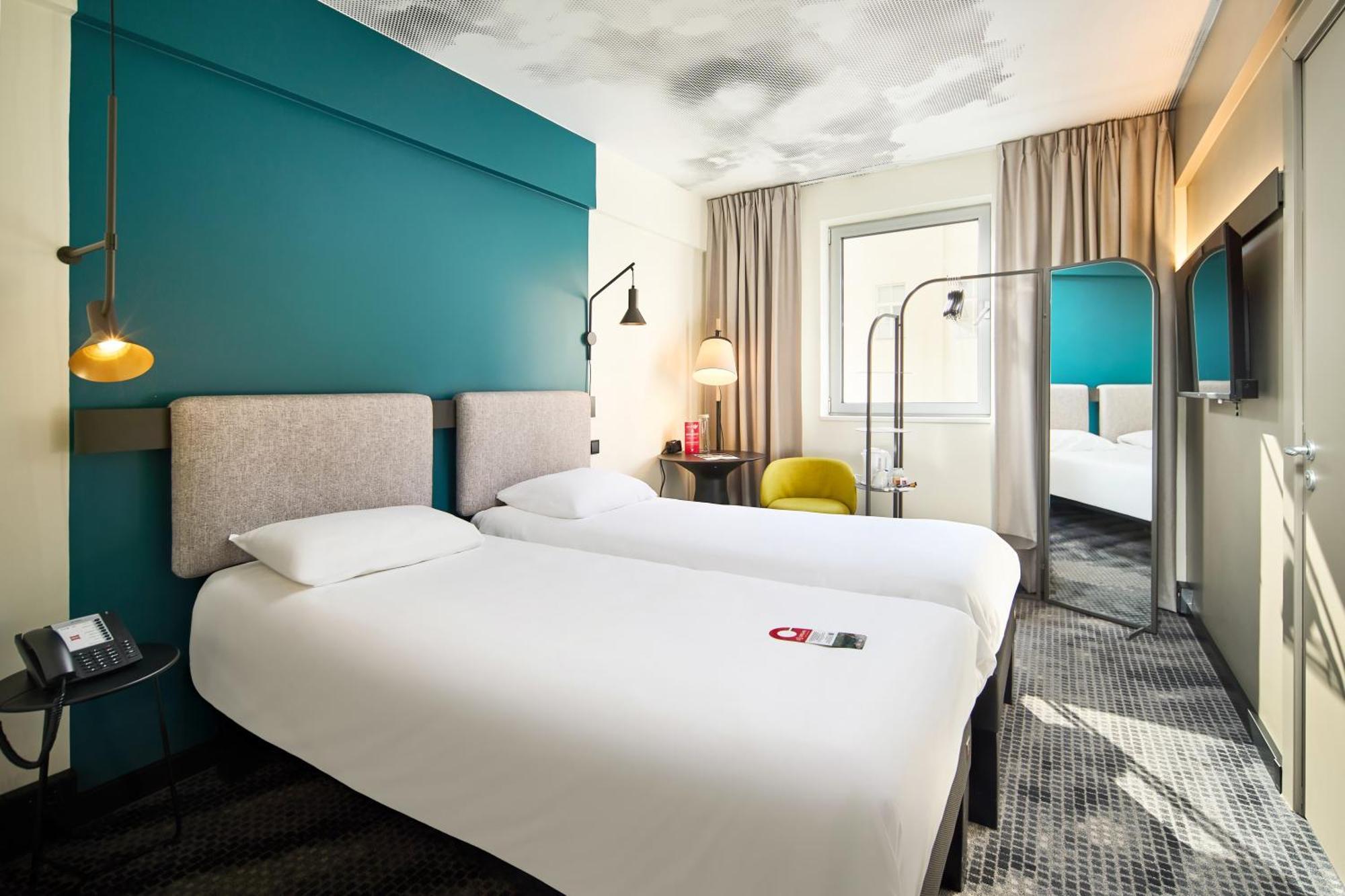 Superior Room with Two Twin Beds