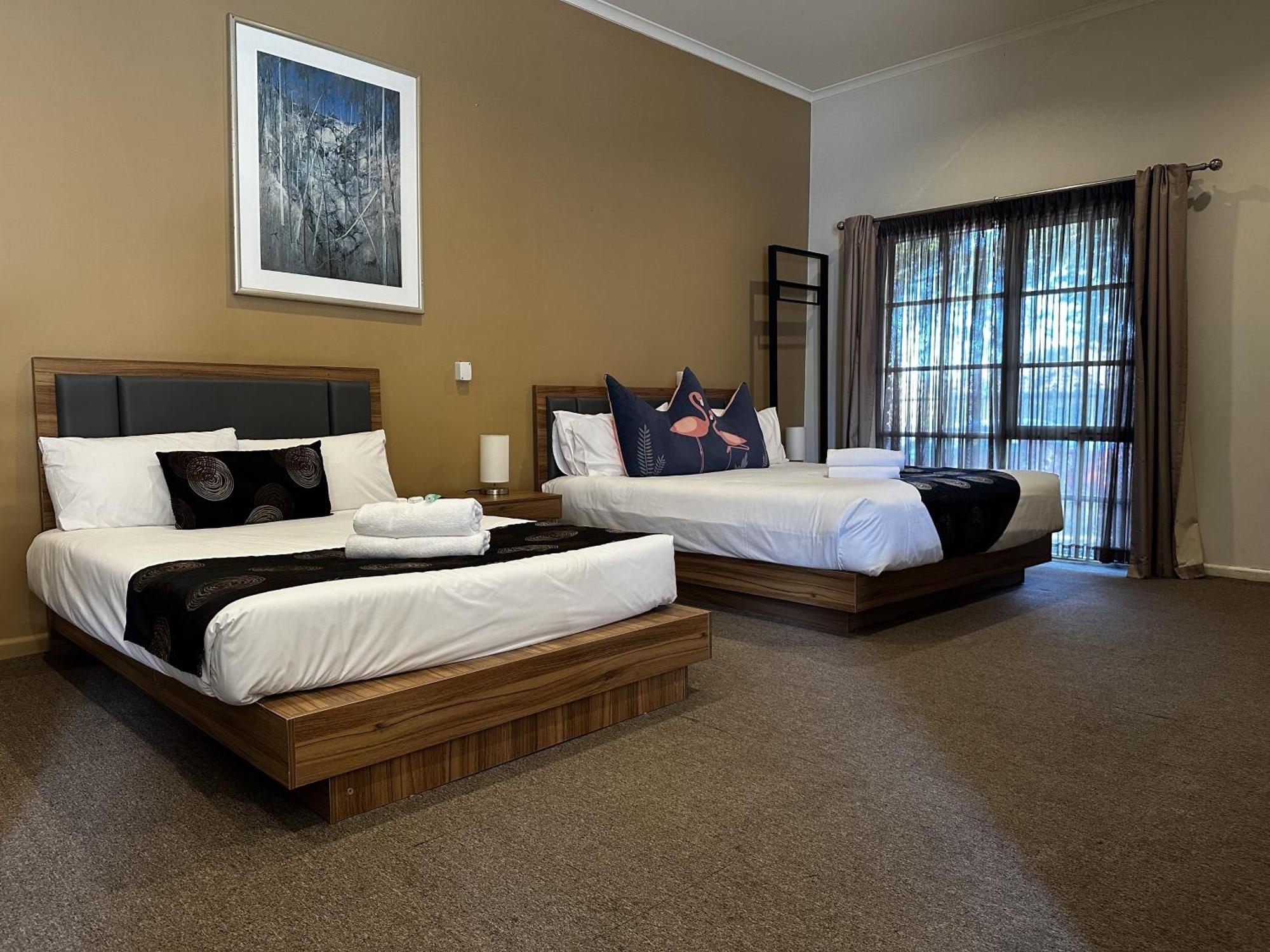 Deluxe Room,1657174420:JPEG