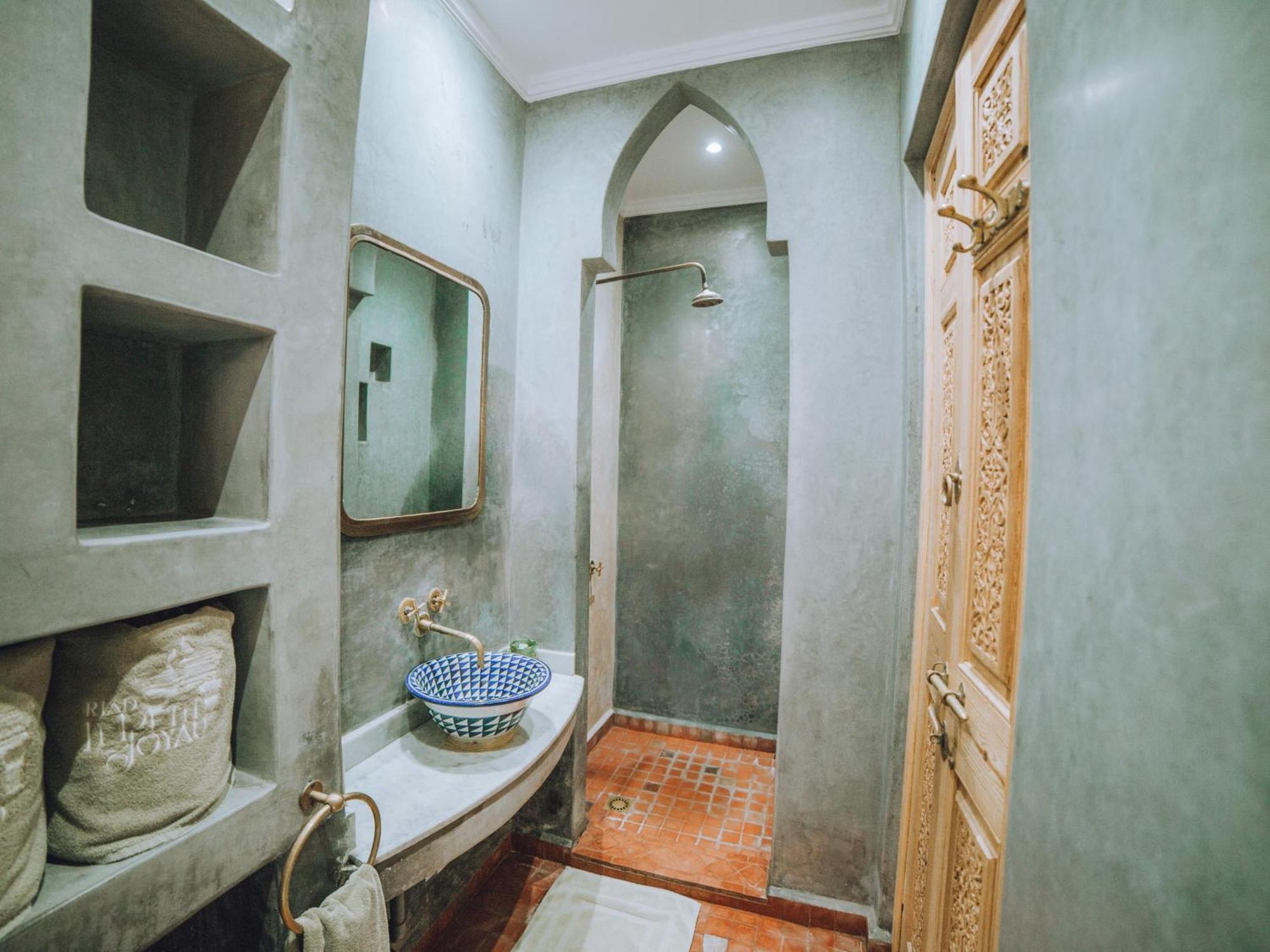Double Room Private Bathroom,1658136871:JPEG