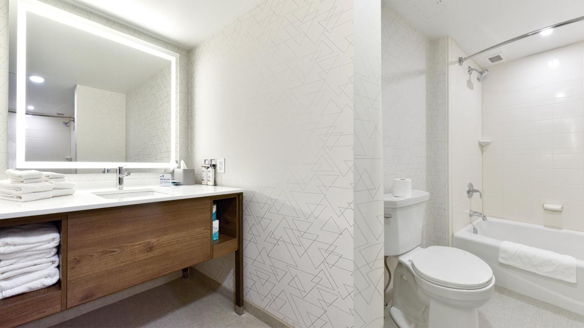 Queen Suite with Two Queen Beds,1662406778:JPEG