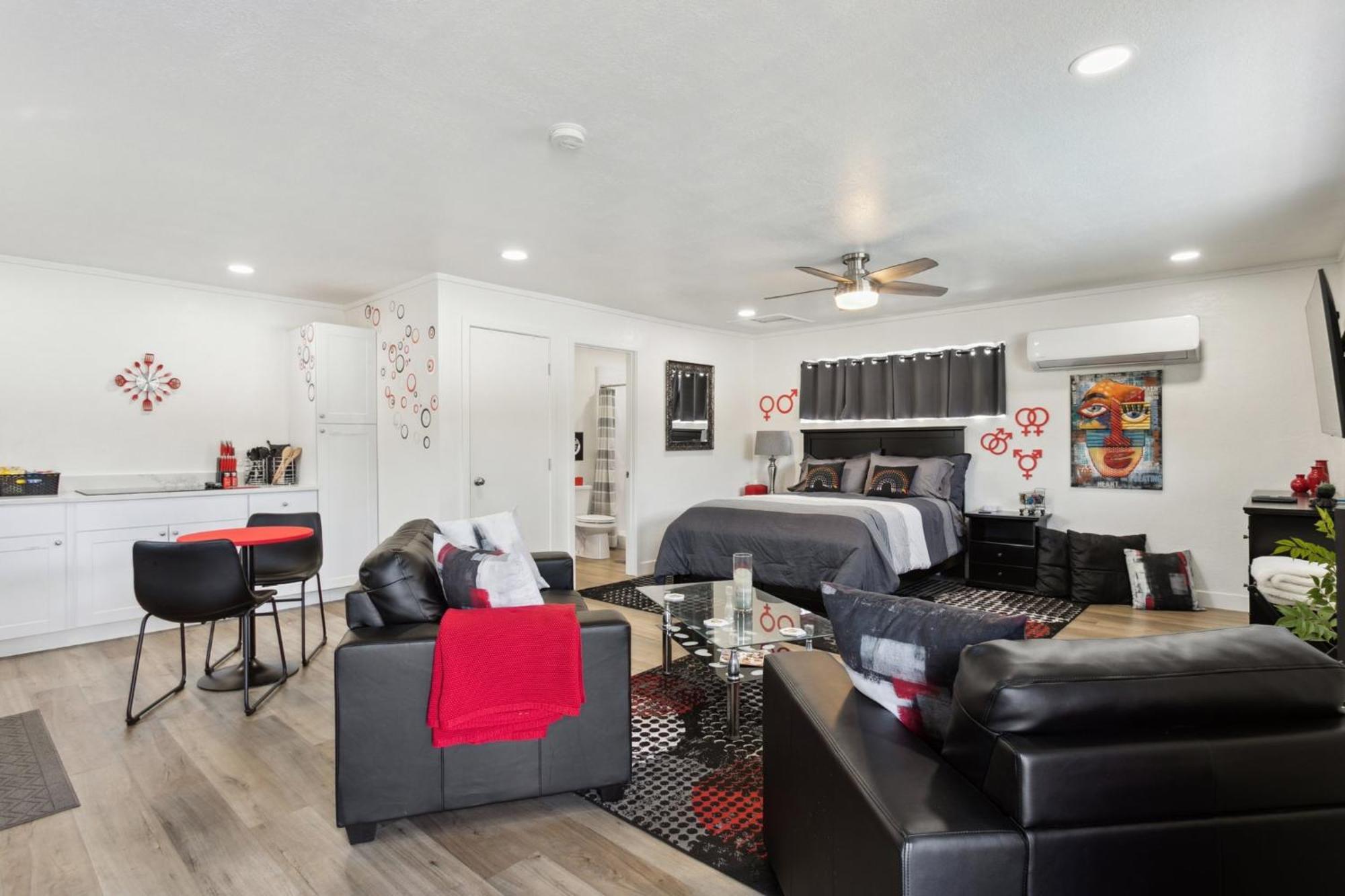 Deluxe Queen Room