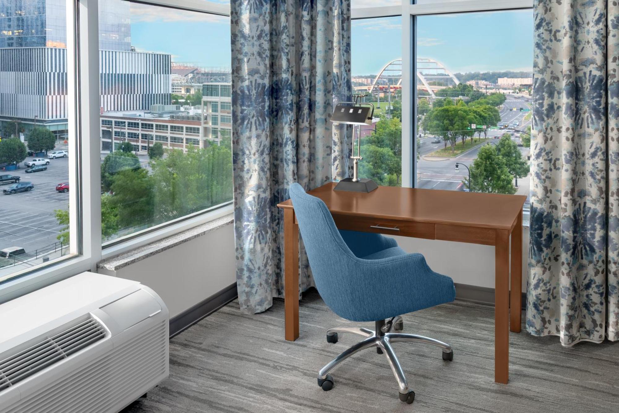 Corner King Room with View,1688831479:JPEG