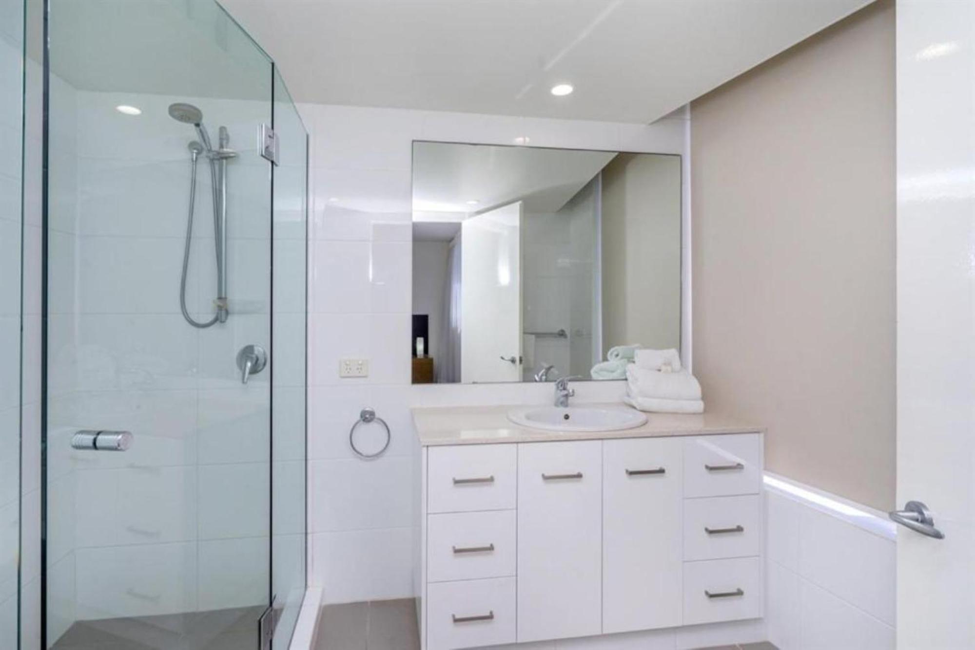 Deluxe Two-Bedroom Apartment