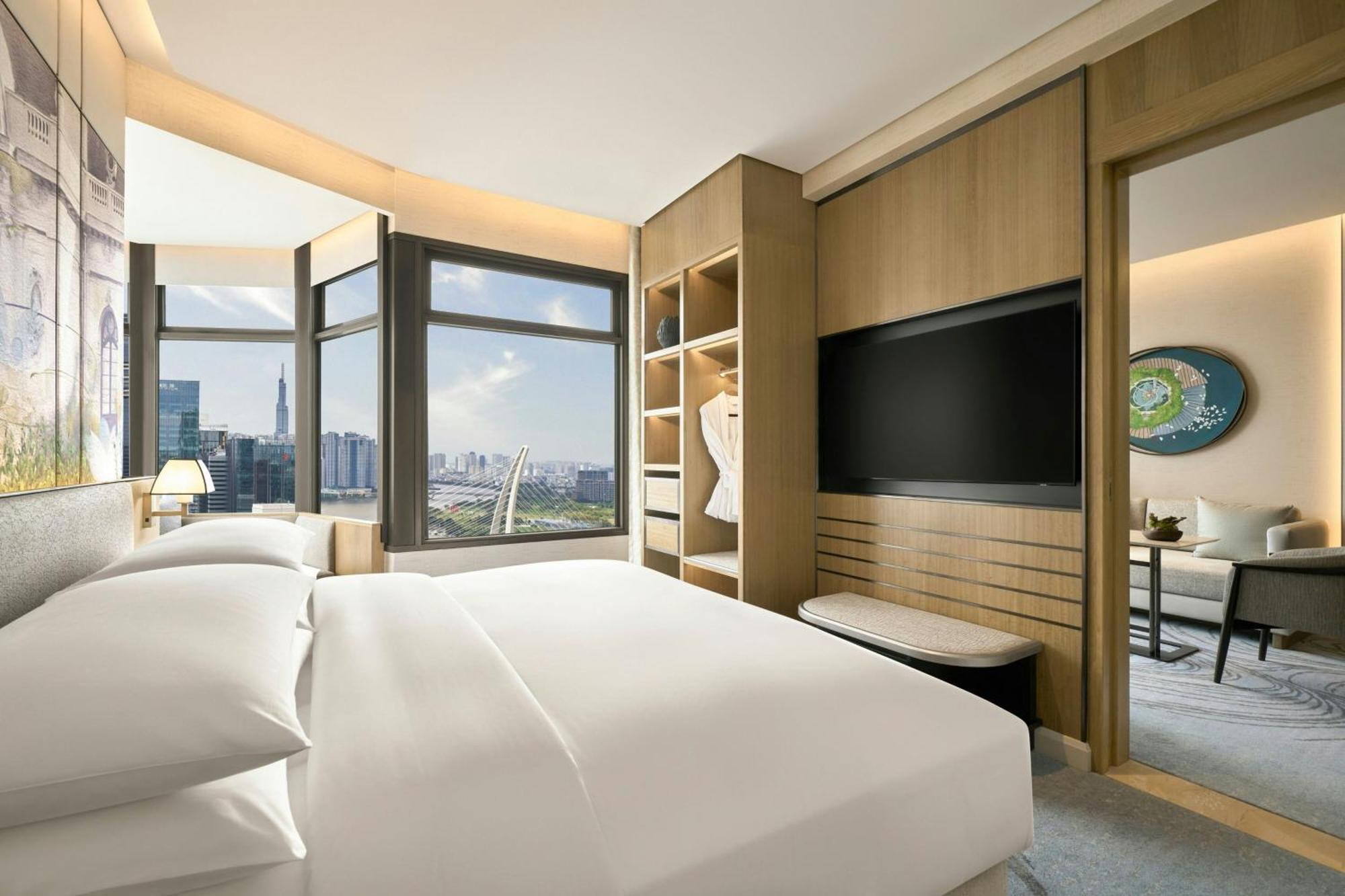 Club Lounge Access, Suite, 1 King, Grand Opera Tower