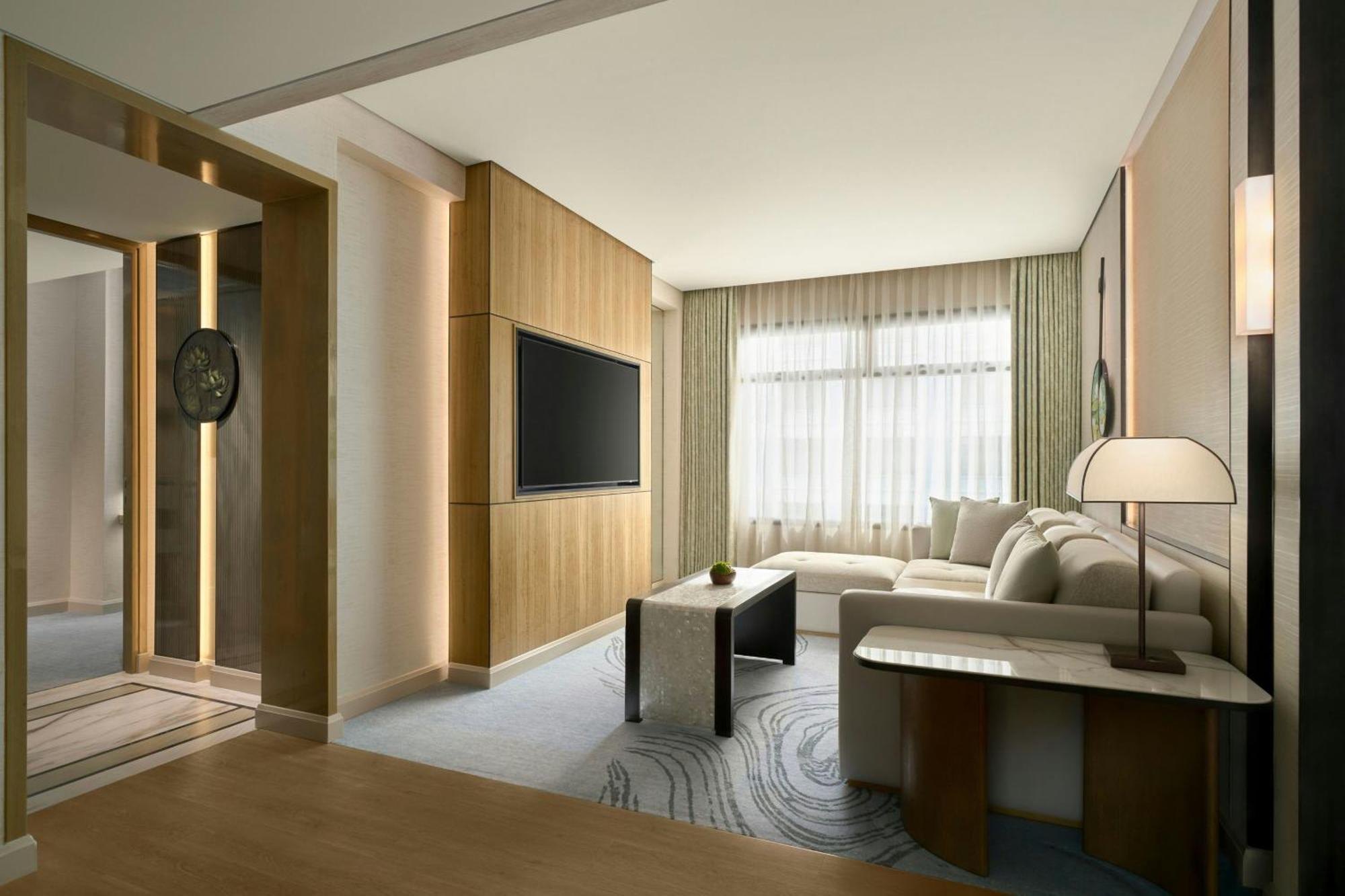 Club Lounge Access, Premier Suite, 1 King, Grand Opera Tower