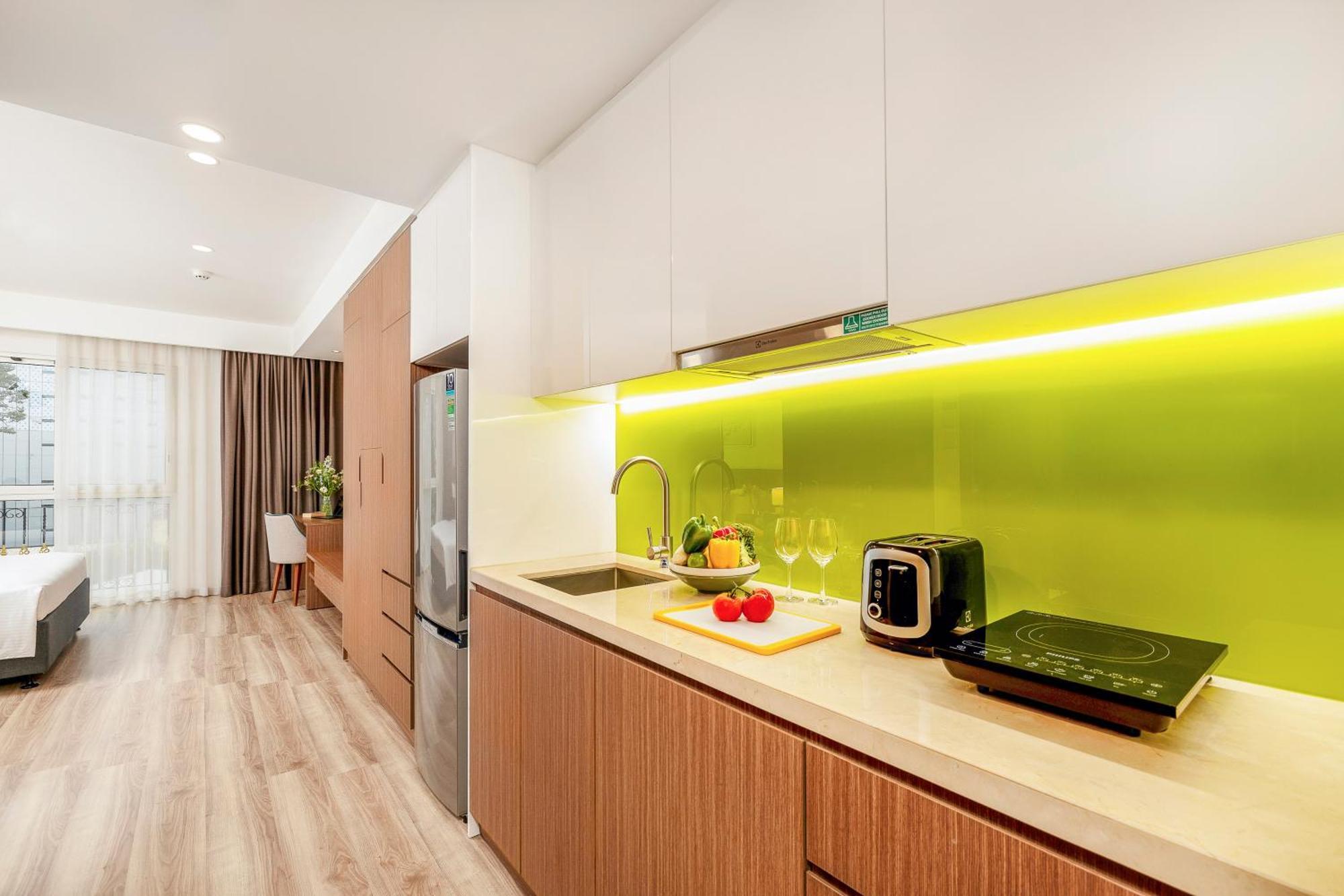 Studio Twin Room City View