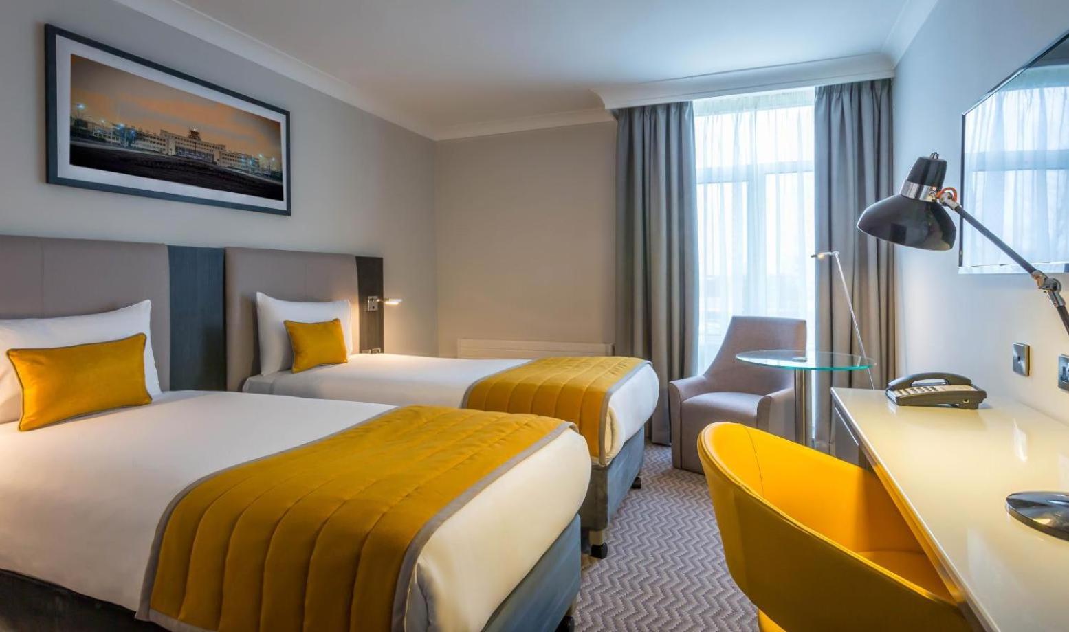 Standard Twin Room,733149094:JPEG