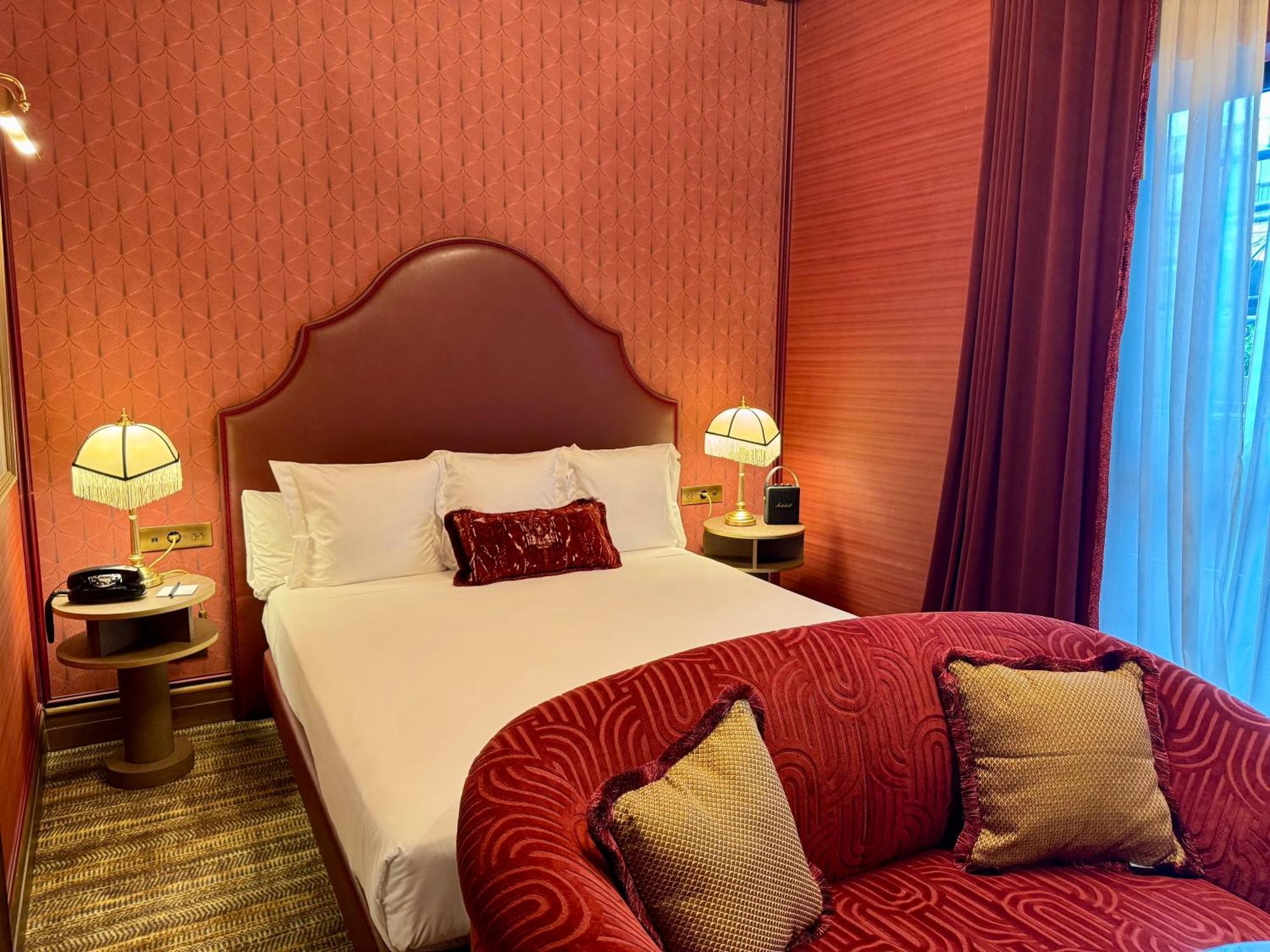 Deluxe Room Balcony,1742639545:JPEG