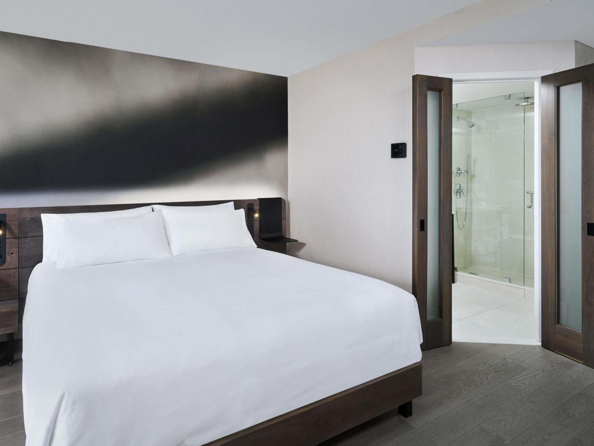 Executive King Room Renovated,1716996537:JPEG