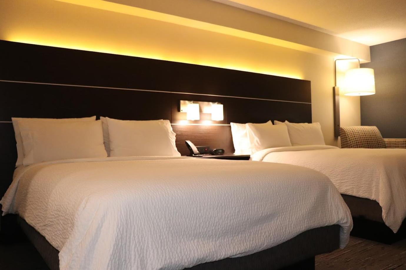 Standard Room with Two Queen Beds