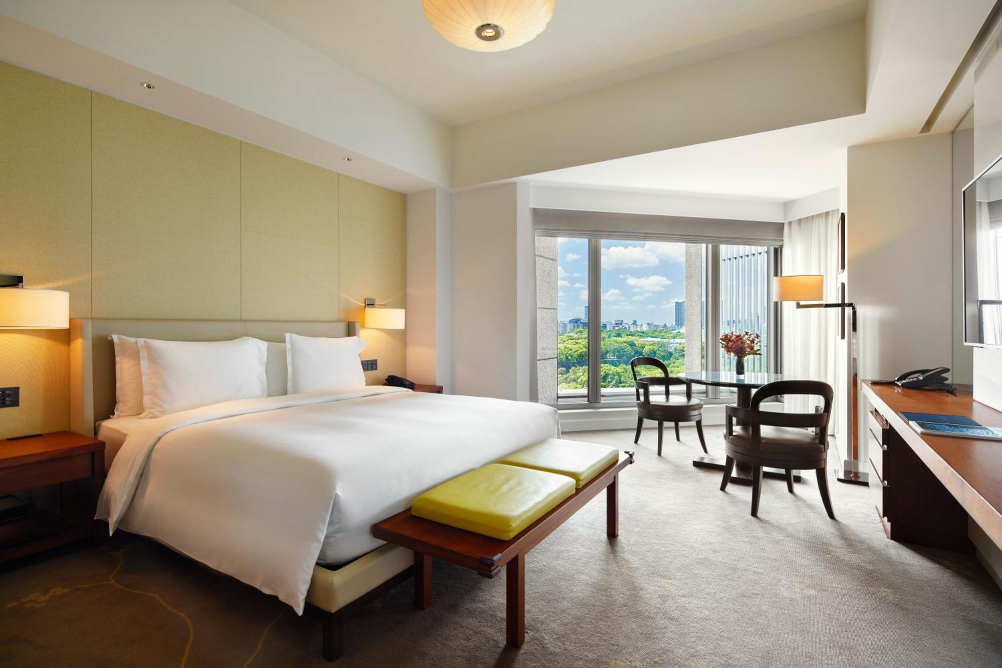 Club Deluxe King Room