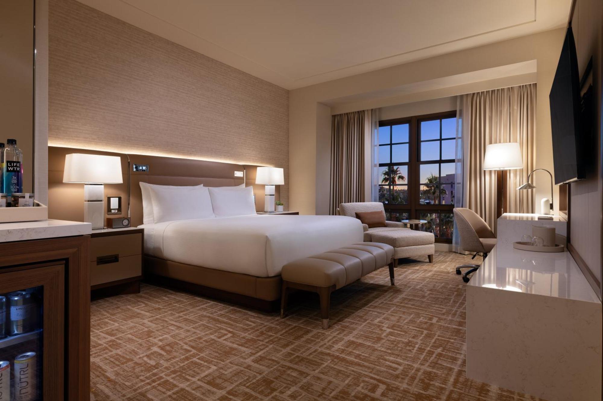 Resort King Newly Remodeled,1740015074:JPEG
