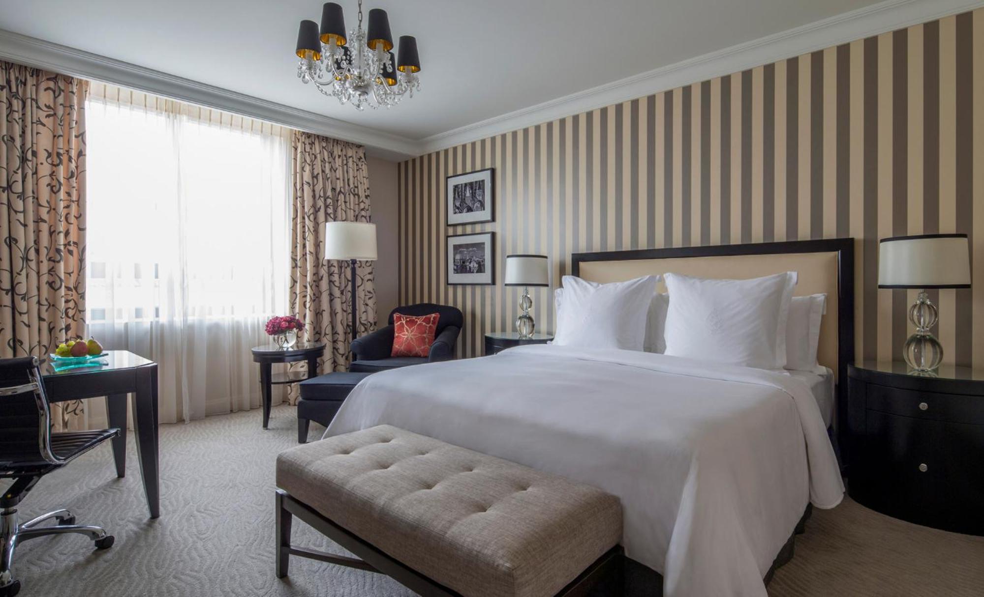 Superior King Room,1742796539:JPEG
