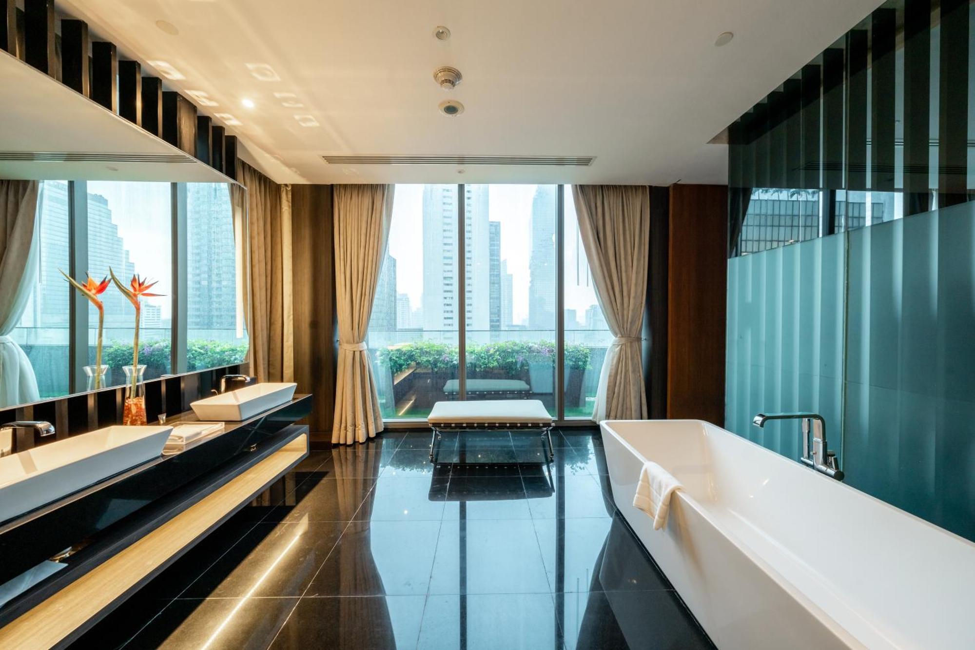 AMARA SUITE, Lounge Access with Special Benefits