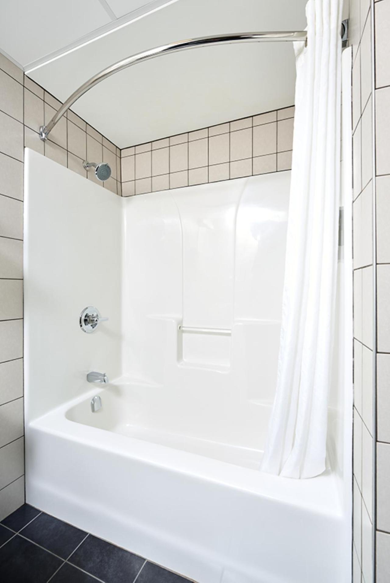 Deluxe Queen Suite,1747164011:JPEG