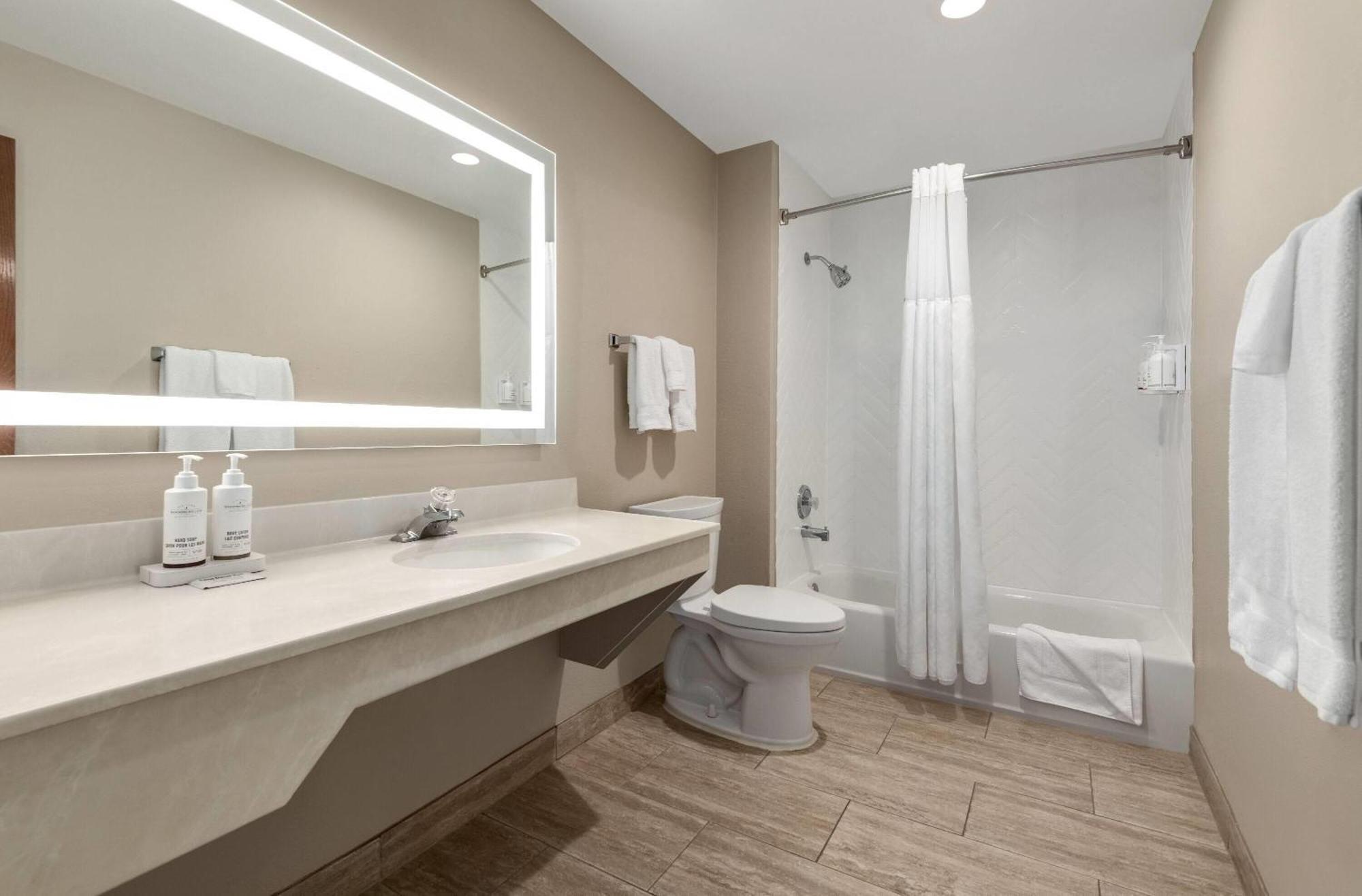 2 Queen Beds, Studio Suite, Non-Smoking