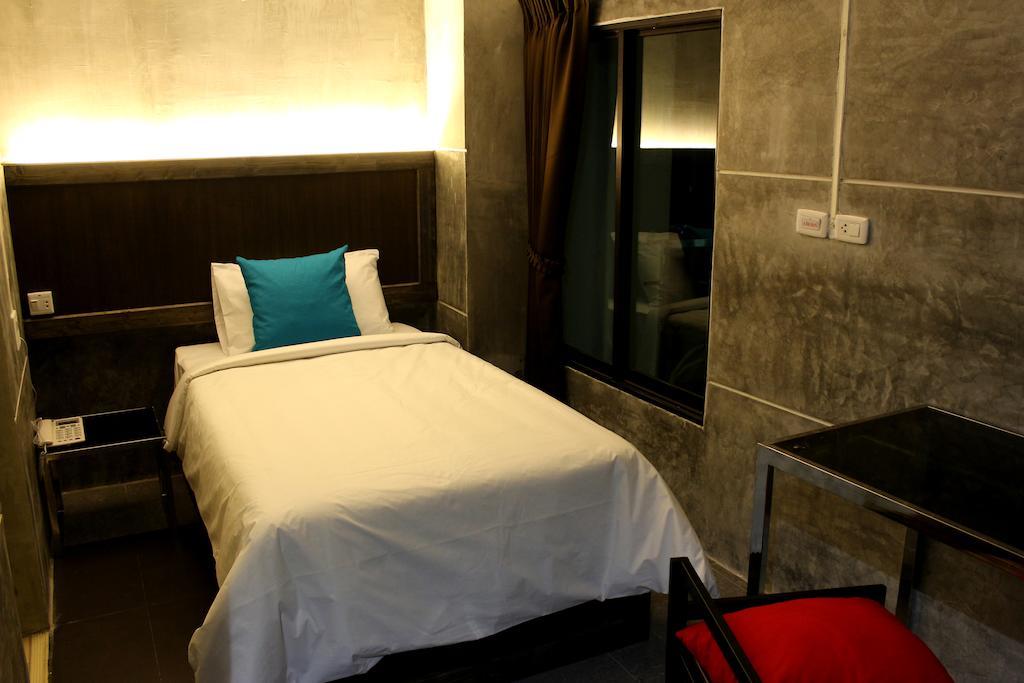 Economy Single Room