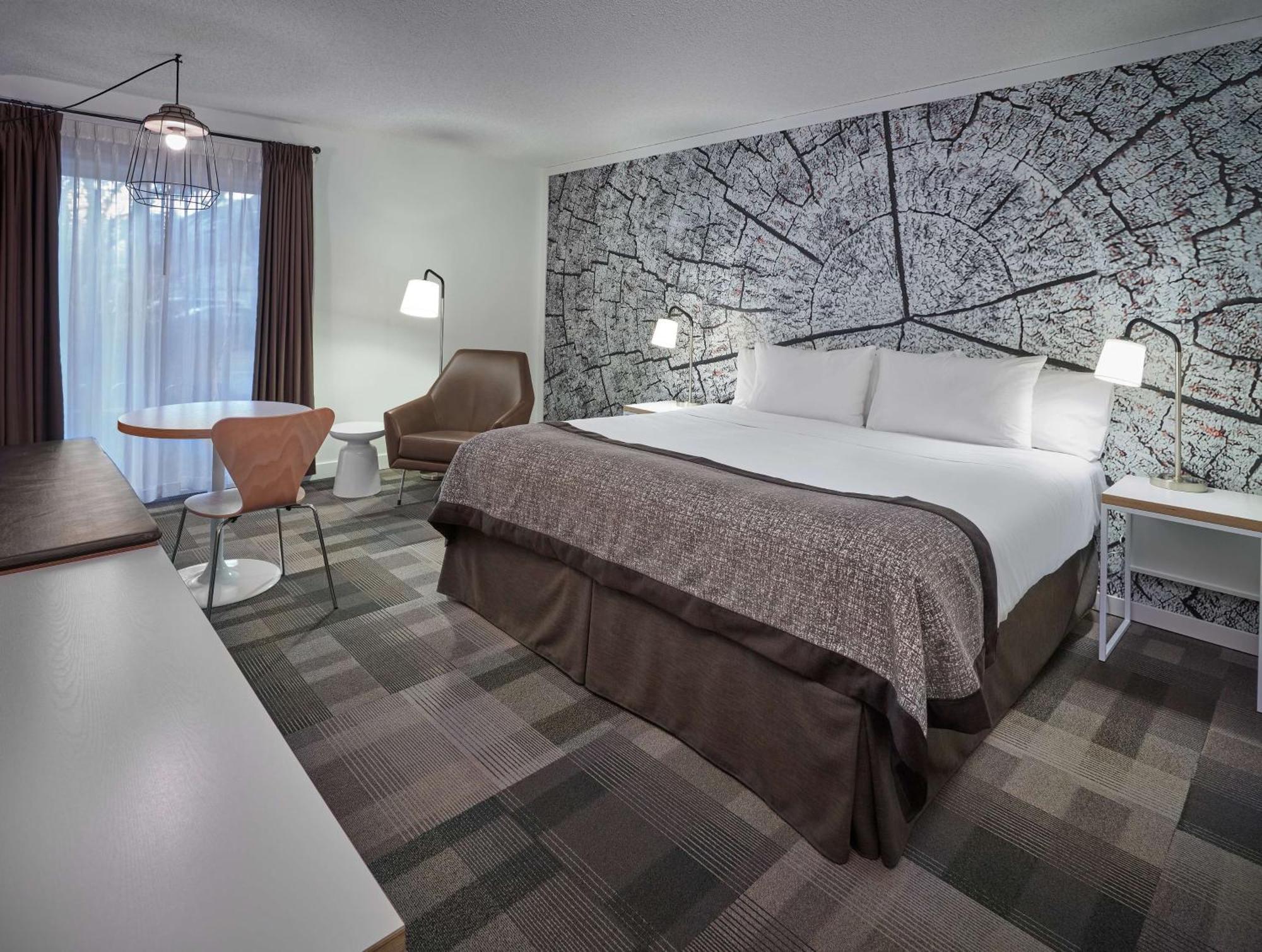 Coast Premium King Room with View
