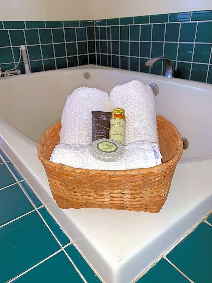 King Room with Spa Bath