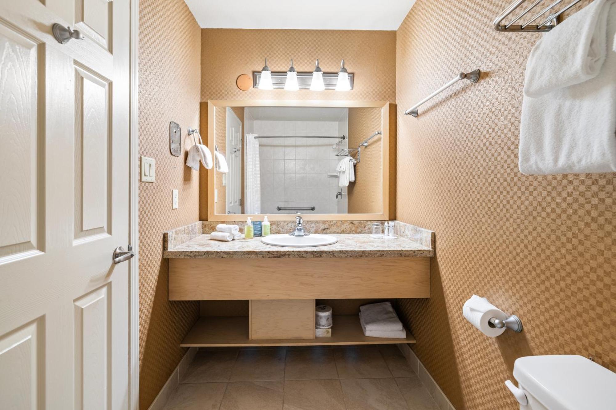 Two-Bedroom Suite