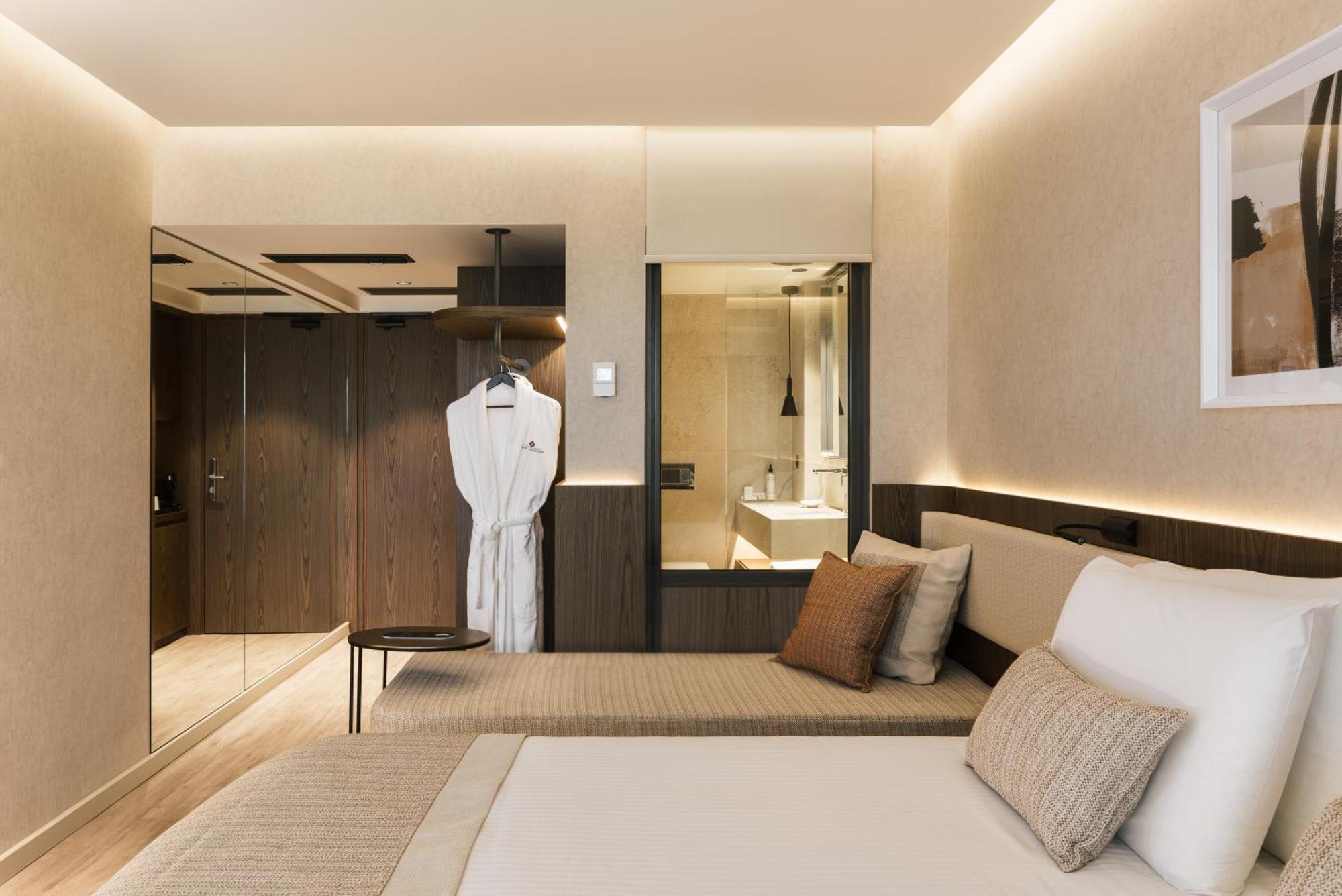 Executive Room Pool View