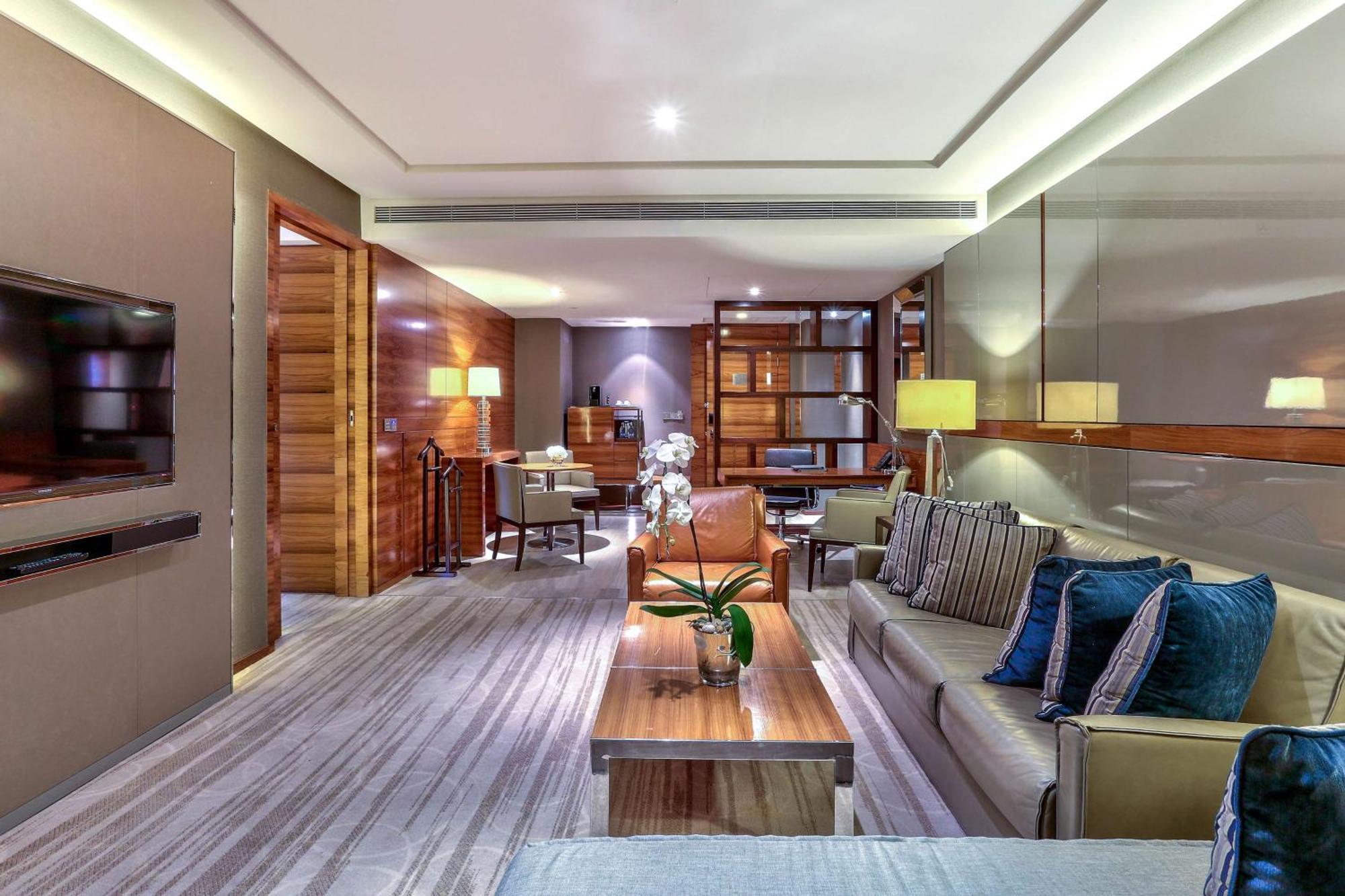 Executive King Suite