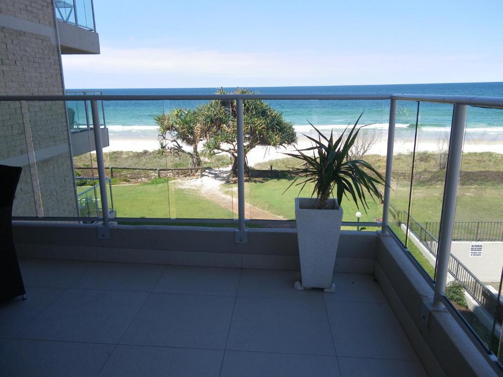 Two-Bedroom Apartment with Ocean View