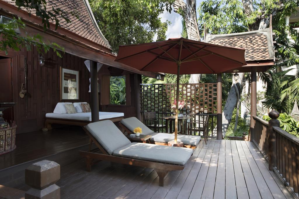 Suite with Pool View