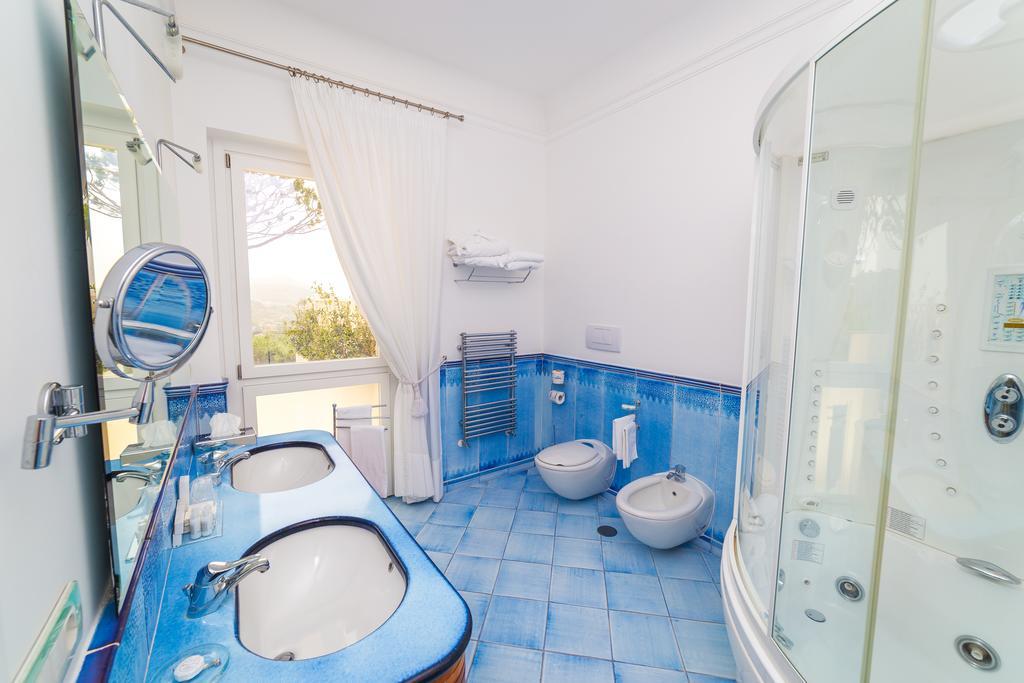 Junior Suite with Garden View