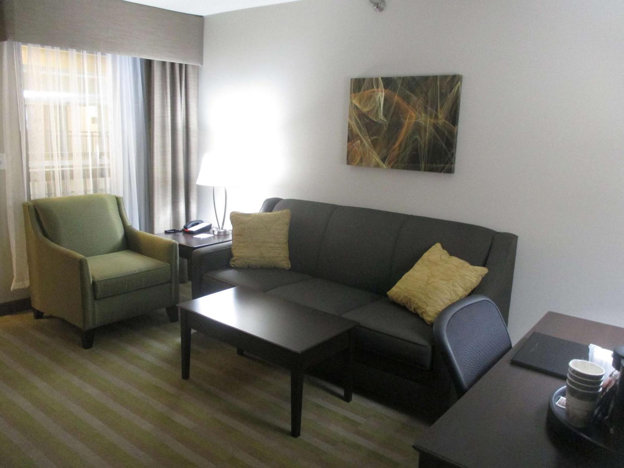Queen Suite with Two Queen Beds - Non-Smoking