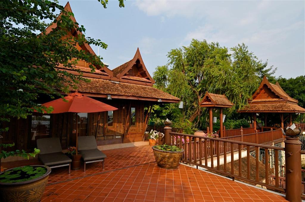 Suite with River View