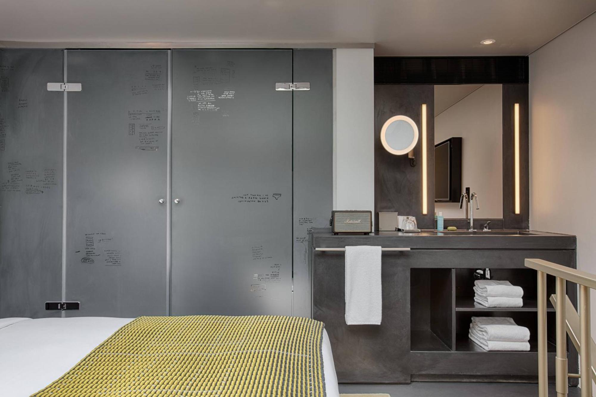 Studio Loft Suite Bank 1 Bedroom Bi-level Loft Loft 1 King,1547415637:JPEG