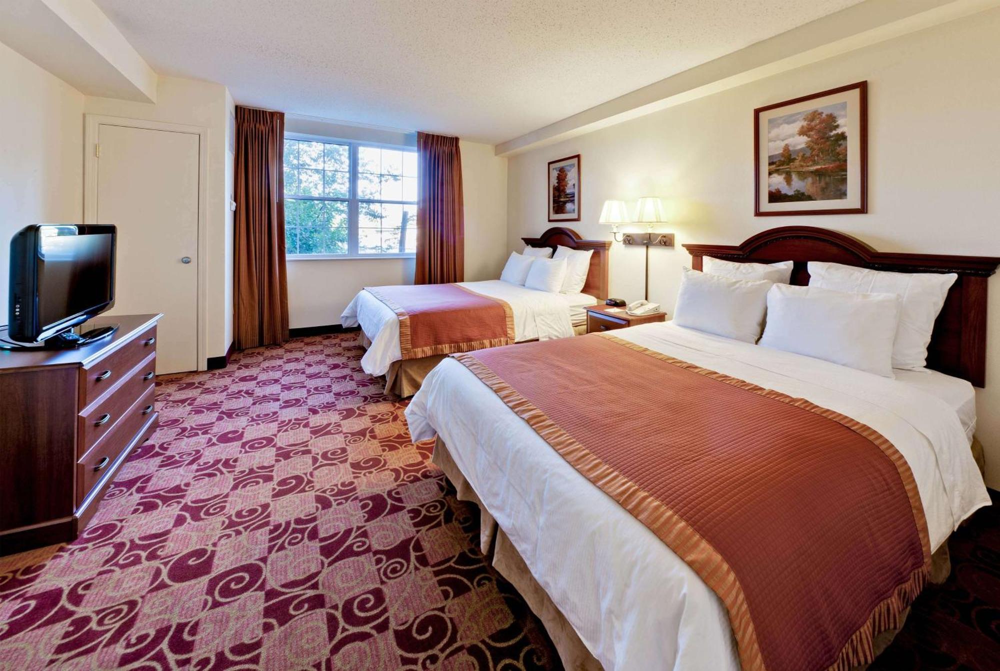 One-Bedroom Suite with 2 Queen Beds, Non-Smoking