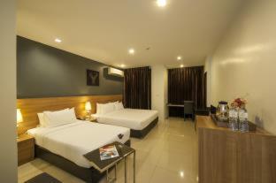 Deluxe Twin Room