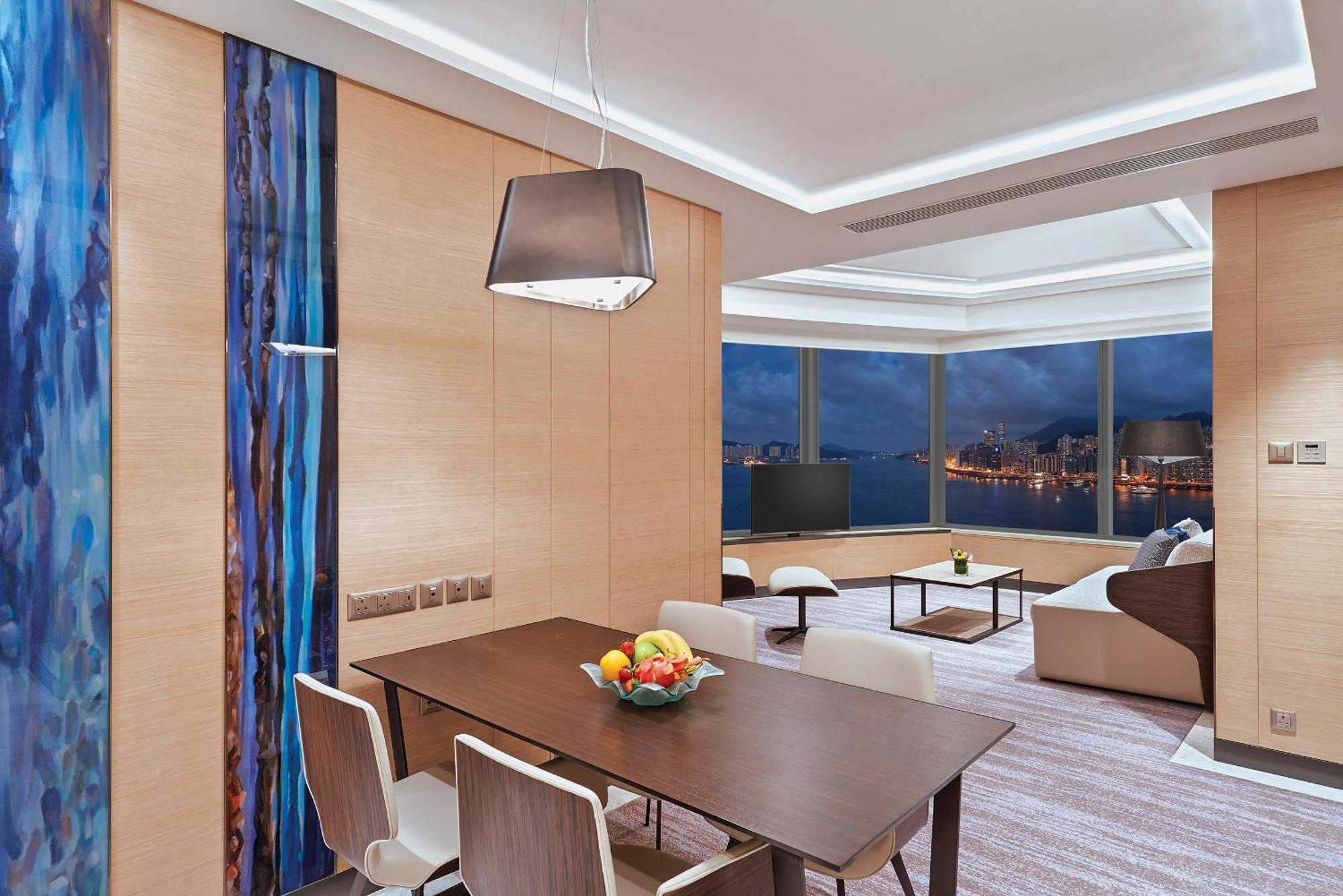 Tower Premium Harbourview Suite