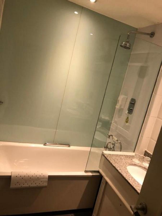 Single Room,944552935:JPEG