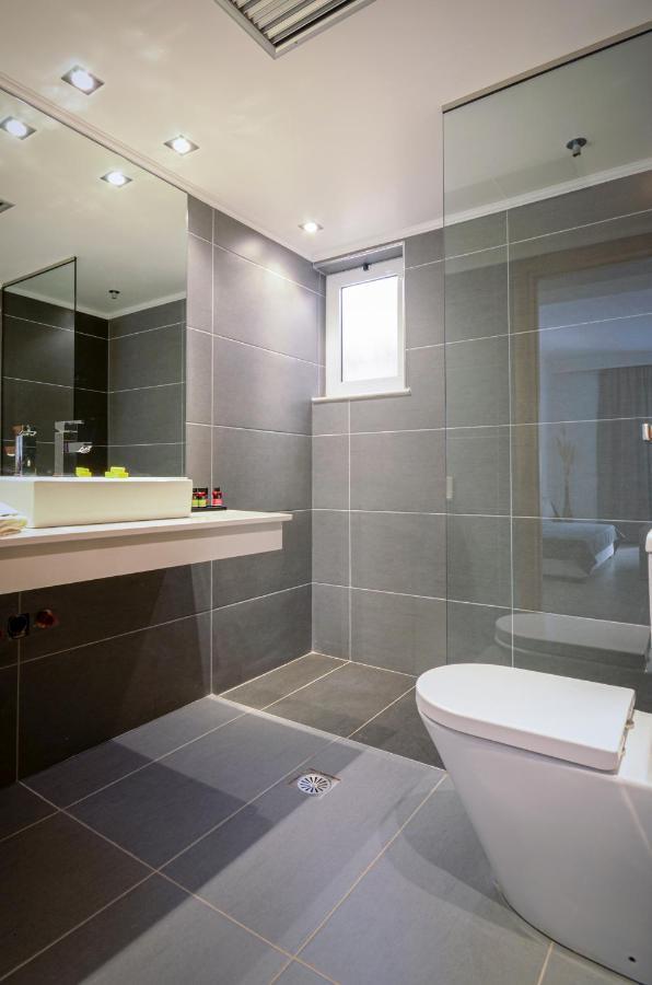 Two-Bedroom Apartment,946894420:JPEG