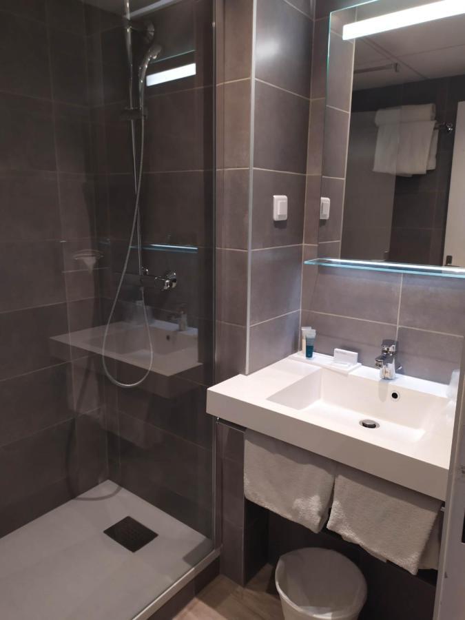 One-Bedroom Apartment,1170315928:JPEG