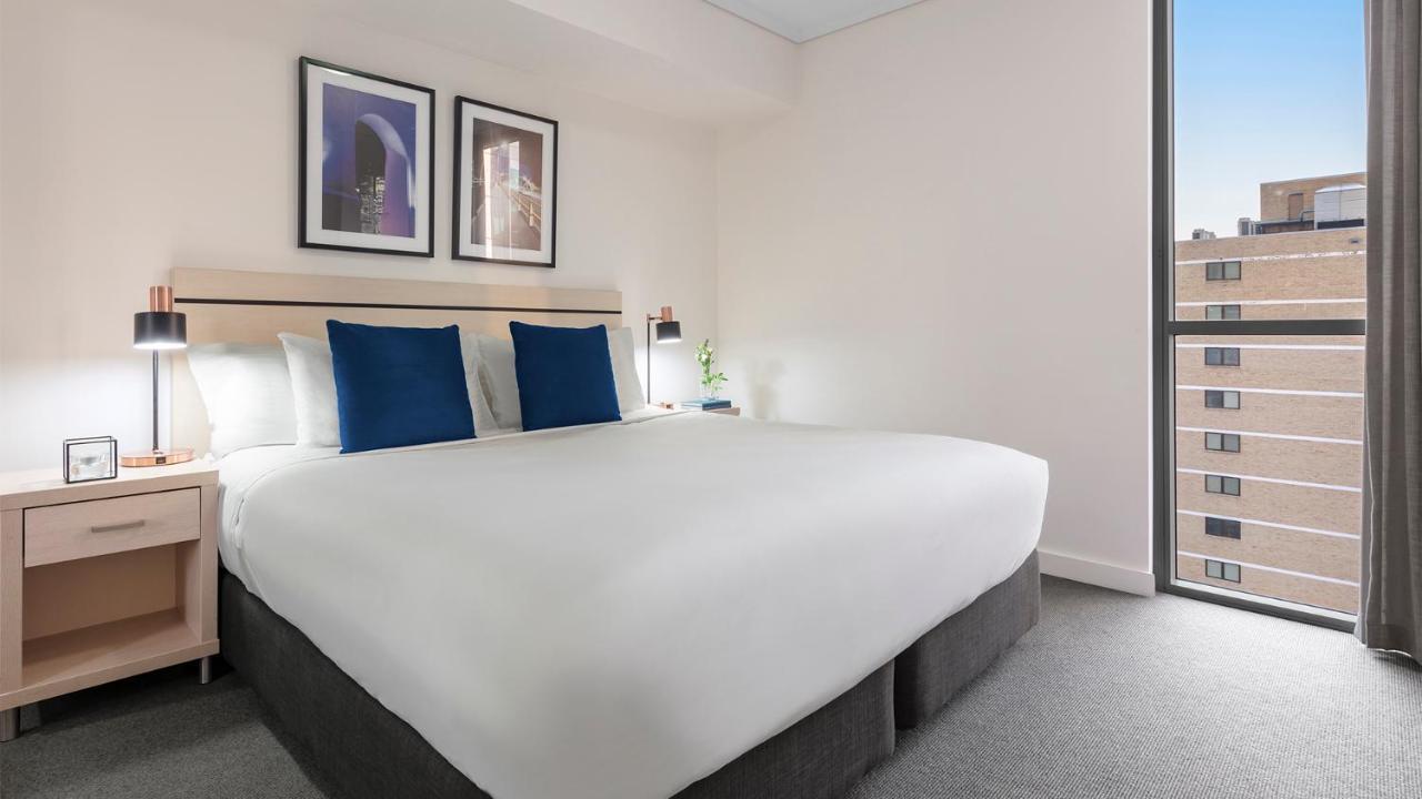 Two-Bedroom Apartment,967328341:JPEG