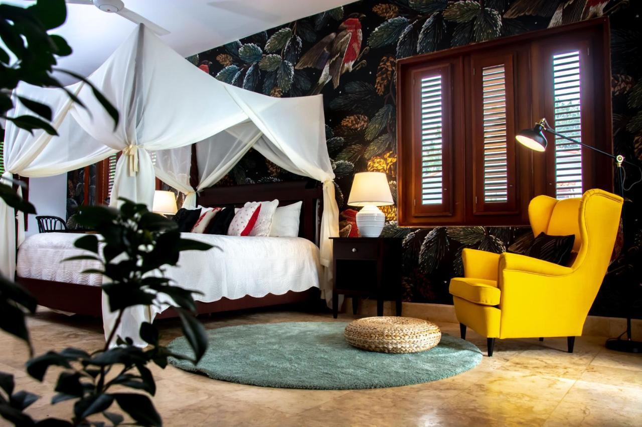 Deluxe Suite with Sea View