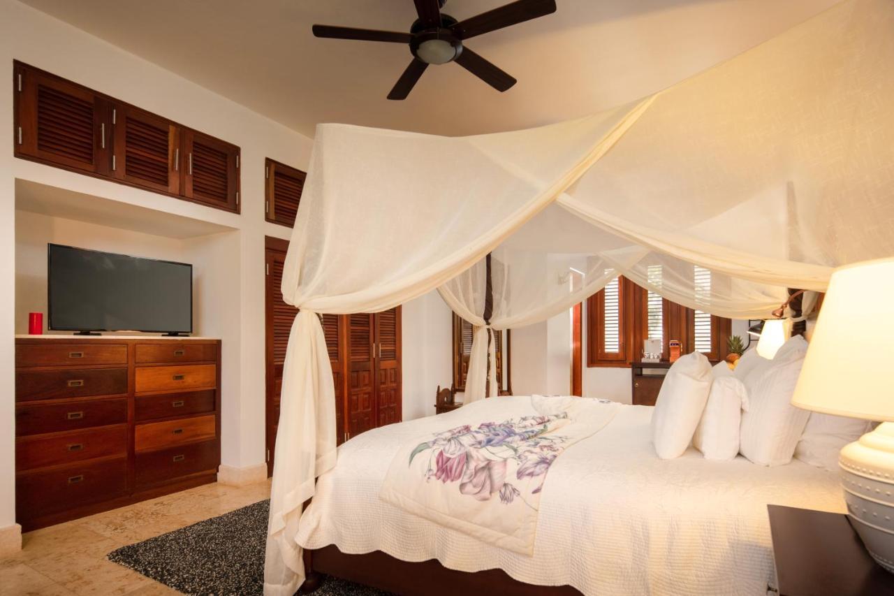 Double Room with Pool View