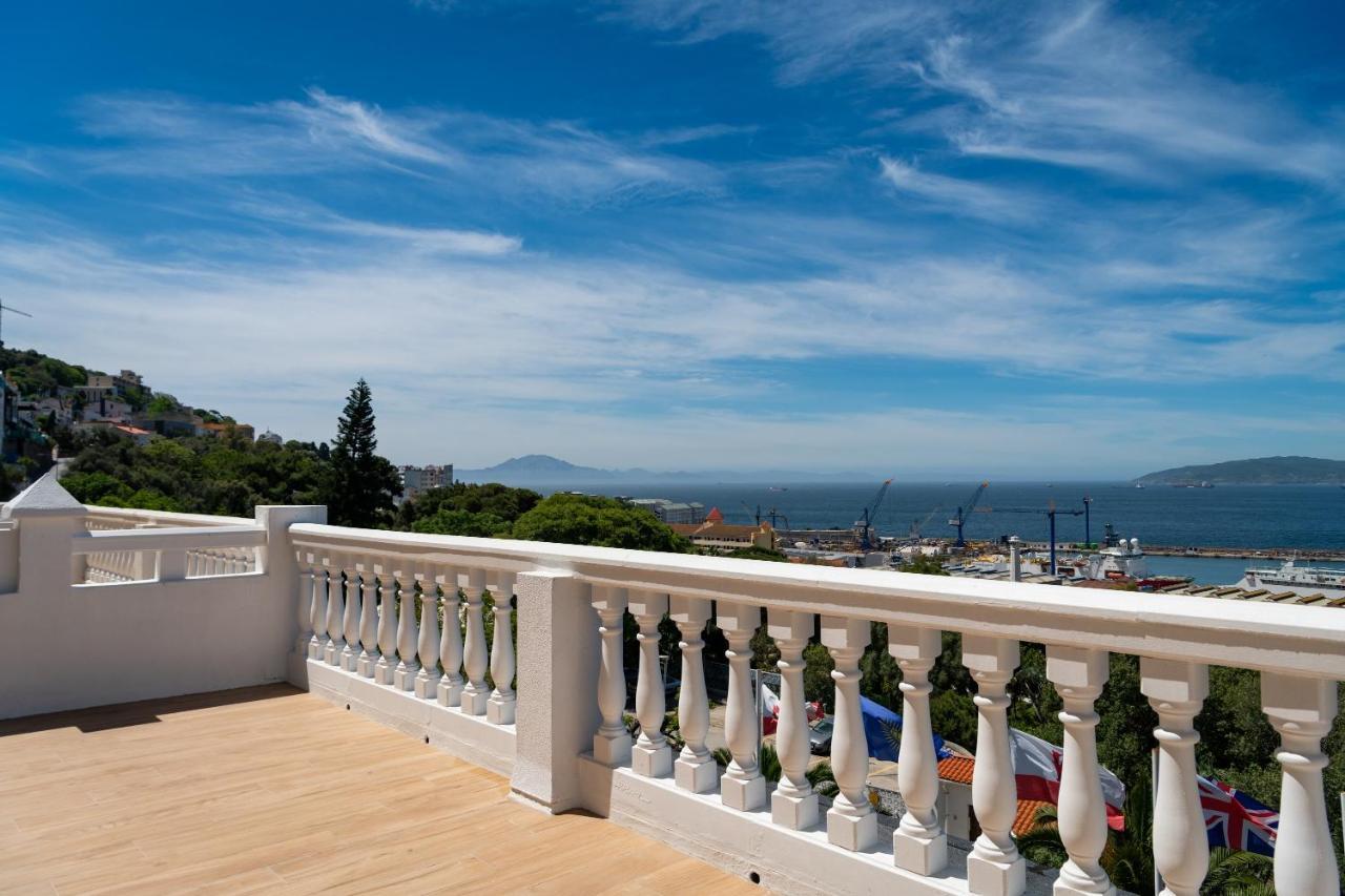 Grand Terrace Suite with Sea View