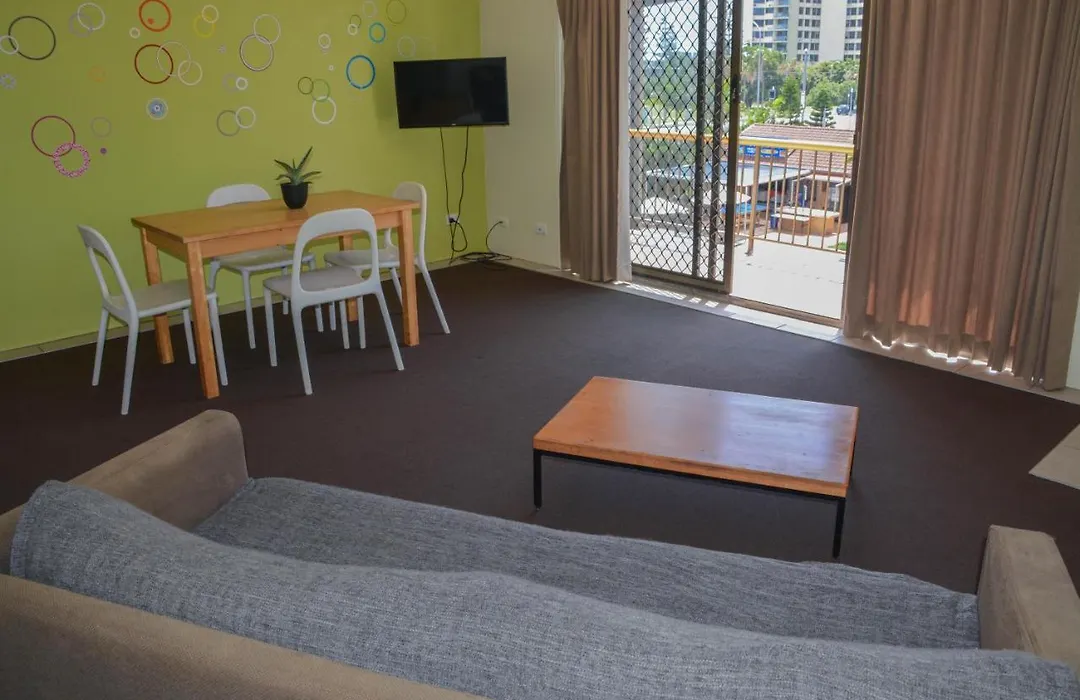 Maxmee Backpackers Resort-1