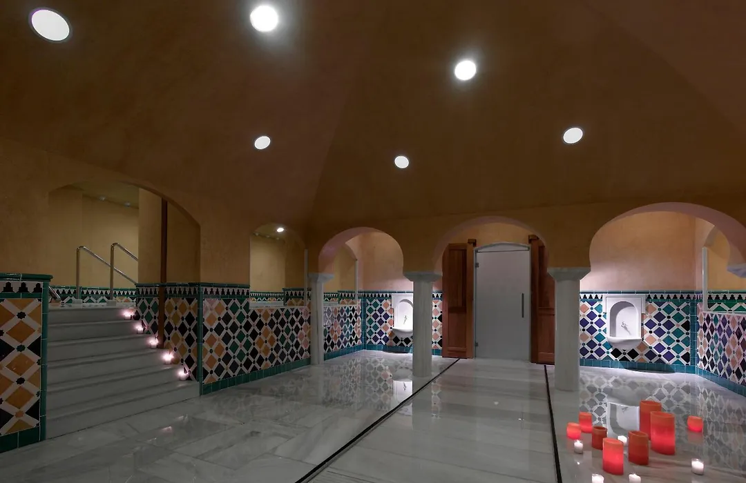 Hotel Macia Real De La Alhambra-1