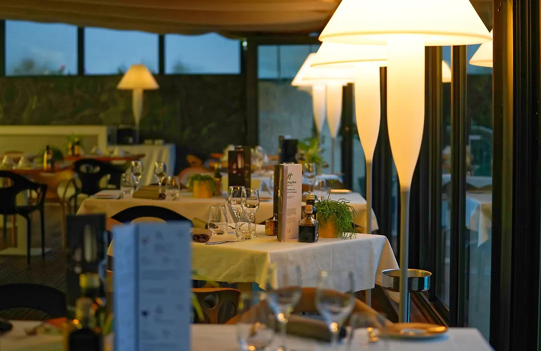 Radisson Hotel Cannes Seaside-1