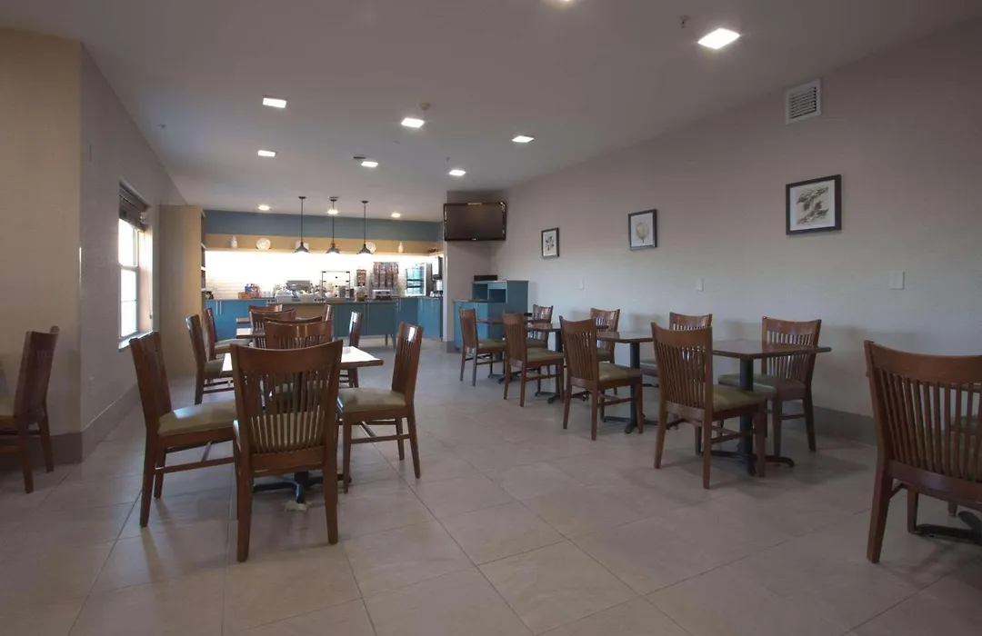 Country Inn & Suites By Radisson, Moline Airport-1